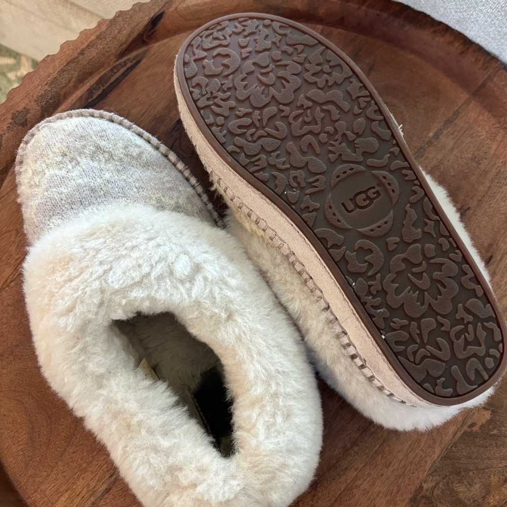 UGG Women's Slippers